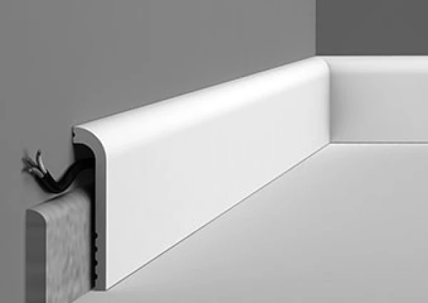 SX185 Orac Decor gładka listwa przypodłogowa - trwałe listwy wykończeniowe